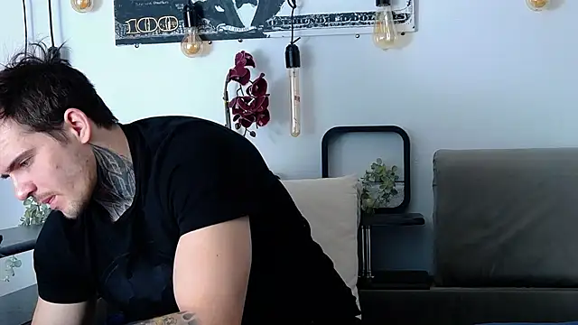 CarterCole online show from March 1, 8:03 am