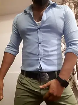 Guyinshortss online show from June 13, 8:07 pm