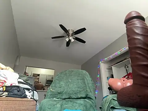 ChiRaqb8 online show from April 25, 7:44 pm