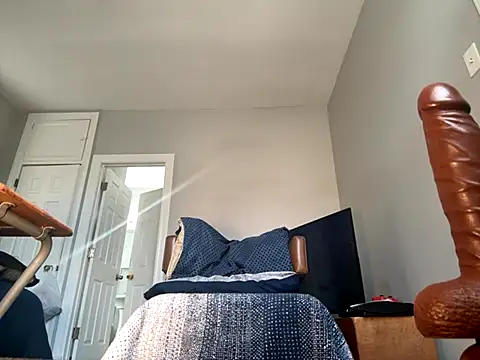 ChiRaqb8 online show from September 24, 8:40 pm