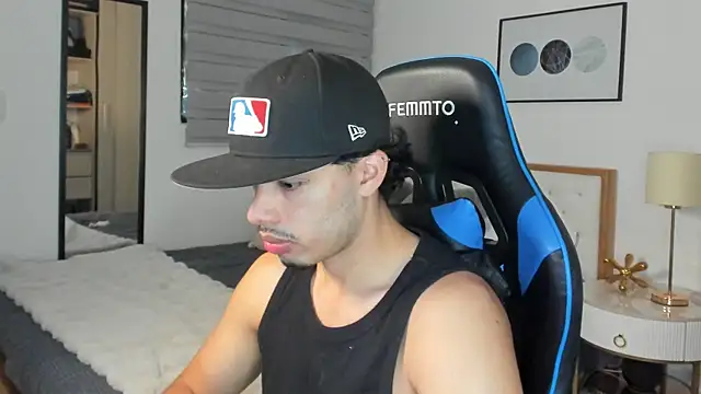 mateoleonee online show from December 16, 9:20 pm