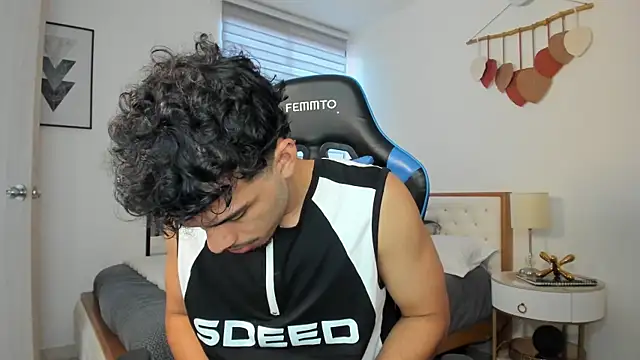 mateoleonee online show from March 1, 7:15 pm