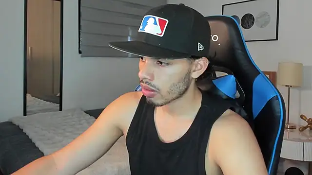 mateoleonee online show from December 11, 9:00 pm