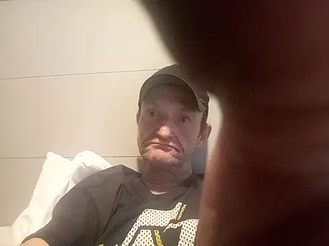 Bendmeovrrr online show from March 11, 4:14 pm