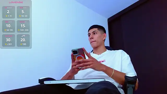 Valerio 20 online show from February 21, 7:43 pm