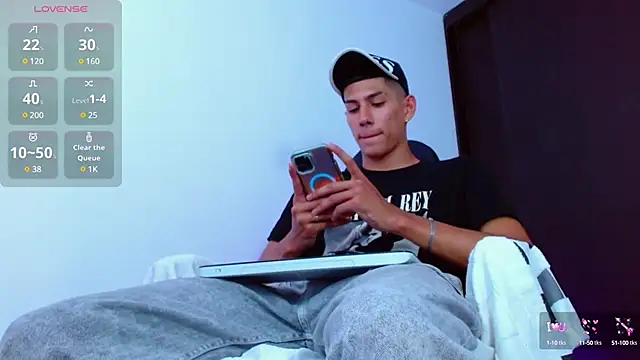 Valerio 20 online show from March 10, 8:01 pm