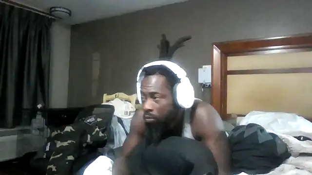 Snapshot of Mrbbc803 chatting on October 23, 1:09 am Mrbbc803 online show from October 23, 1:09 am