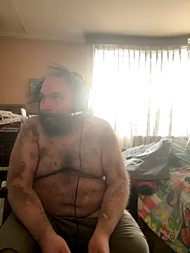 Snapshot of hairyhulk chatting on October 25, 10:11 pm hairyhulk online show from October 25, 10:11 pm