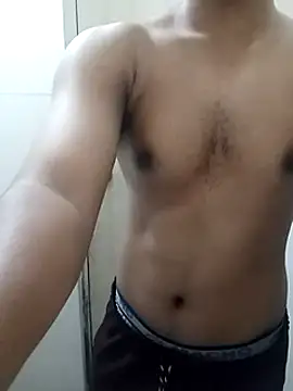 Snapshot of hottboy_39 chatting on December 4, 7:50 am hottboy 39 online show from December 4, 7:50 am