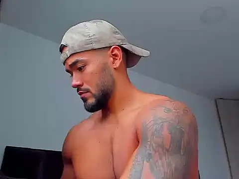 Alexander Martines online show from February 23, 6:20 pm