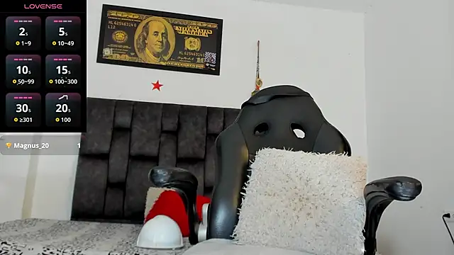 MattRodriguez9 online show from September 9, 1:43 pm