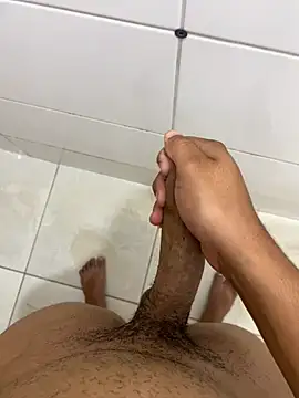 rafanovinho19 online show from January 29, 2:40 am