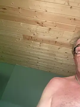 twist699 online show from April 12, 10:54 pm