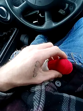 Snapshot of otterlover123 chatting on February 4, 8:38 pm otterlover123 online show from February 4, 8:38 pm