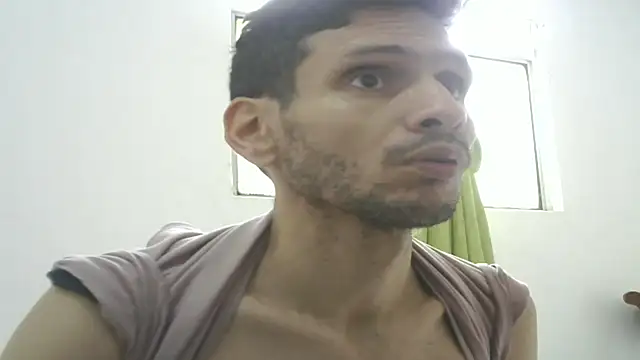 Snapshot of Andres_J4 chatting on October 2, 2:54 pm Andres J4 online show from October 2, 2:54 pm