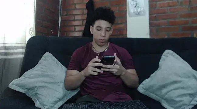 ethan noir online show from January 29, 9:39 pm