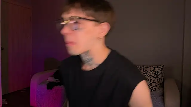 anahori  simon online show from October 3, 7:19 pm