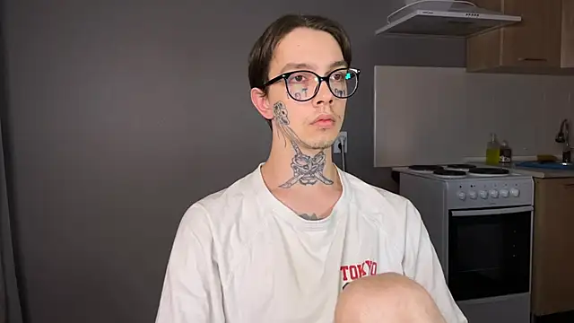 anahori  simon online show from December 21, 5:07 pm