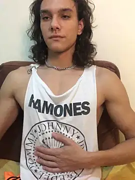 xxb0y1 online show from January 14, 1:26 am