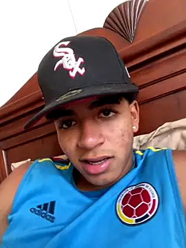 Snapshot of JoanG10 chatting on October 7, 9:19 pm JoanG10 online show from October 7, 9:19 pm