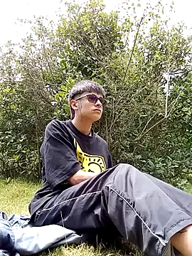 Snapshot of Cuervo_maniaco chatting on October 8, 4:44 pm Cuervo maniaco online show from October 8, 4:44 pm