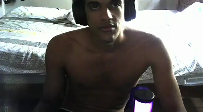 Snapshot of RenziTatte chatting on February 1, 3:50 pm RenziTatte online show from February 1, 3:50 pm