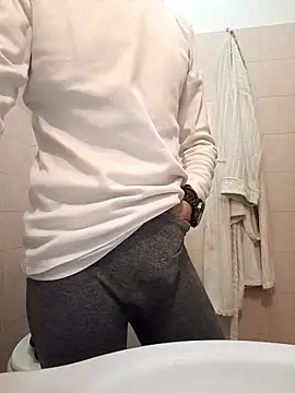 Snapshot of Fragolina73- chatting on October 4, 9:52 pm Fragolina73- online show from October 4, 9:52 pm