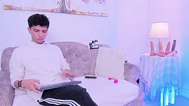 Santy carrington online show from April 13, 1:56 pm