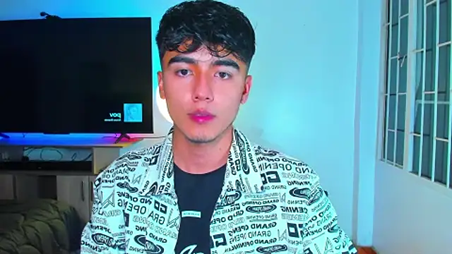 shawn  sanderson1 online show from October 19, 10:46 pm