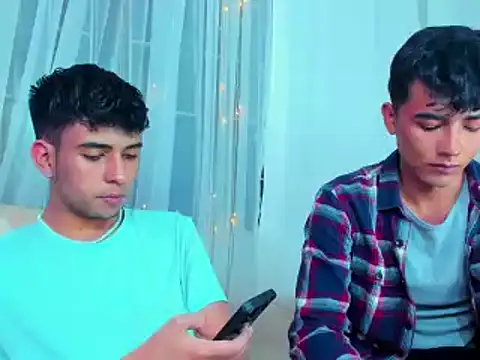 shawn  sanderson1 online show from February 11, 6:33 pm