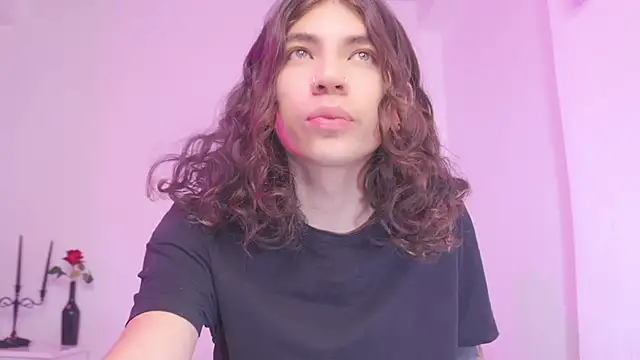 Snapshot of gabriel__manson chatting on January 18, 5:15 pm gabriel  manson online show from January 18, 5:15 pm