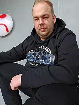 PupW0lfy online show from January 9, 11:36 am