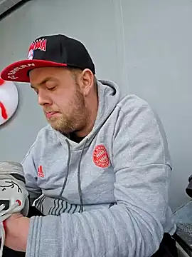 PupW0lfy online show from January 24, 11:26 am