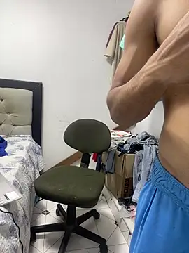 Mentriplex online show from December 11, 9:00 pm