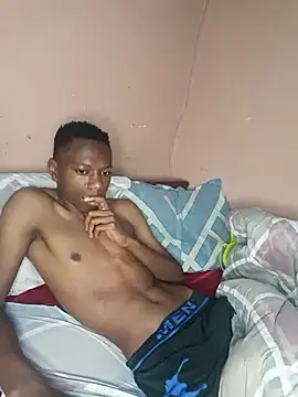 Snapshot of fireboyafrica chatting on December 11, 12:35 am fireboyafrica online show from December 11, 12:35 am