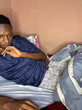 Snapshot of fireboyafrica chatting on October 9, 1:32 am fireboyafrica online show from October 9, 1:32 am