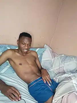 Snapshot of fireboyafrica chatting on January 18, 1:01 am fireboyafrica online show from January 18, 1:01 am