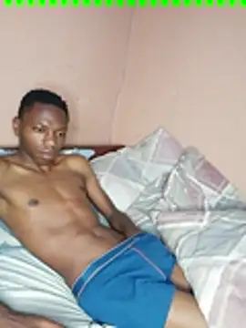 Snapshot of fireboyafrica chatting on February 10, 12:19 am fireboyafrica online show from February 10, 12:19 am