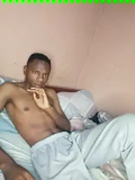 Snapshot of fireboyafrica chatting on January 19, 12:38 am fireboyafrica online show from January 19, 12:38 am