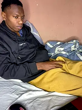 Snapshot of fireboyafrica chatting on September 13, 11:39 pm fireboyafrica online show from September 13, 11:39 pm