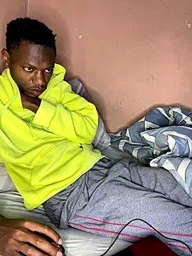 Snapshot of fireboyafrica chatting on September 29, 12:09 am fireboyafrica online show from September 29, 12:09 am