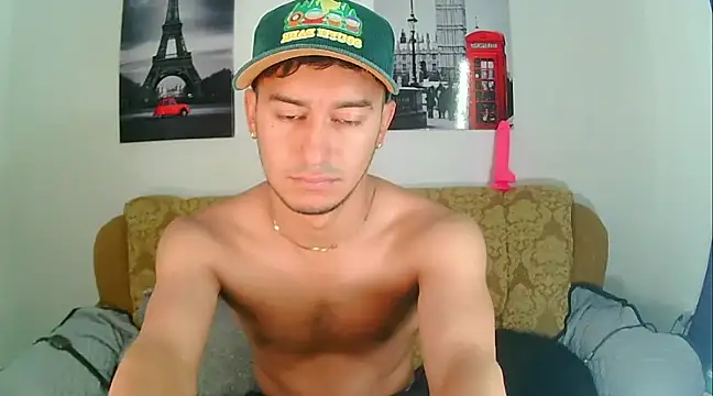 Snapshot of Kevin_Torres chatting on January 20, 1:00 pm Kevin Torres online show from January 20, 1:00 pm