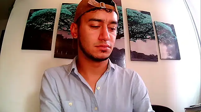 Snapshot of Kevin_Torres chatting on February 25, 1:50 pm Kevin Torres online show from February 25, 1:50 pm