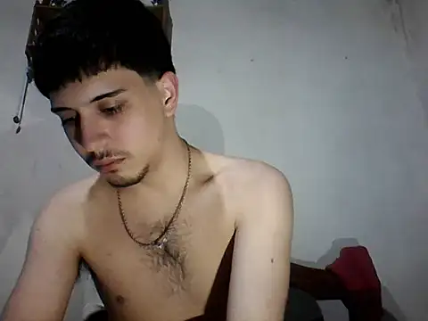 Snapshot of Elvergonn2105 chatting on October 7, 4:27 am Elvergonn2105 online show from October 7, 4:27 am