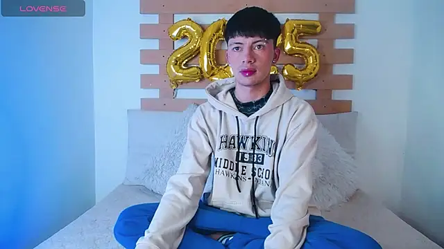 Steev Novoa online show from January 6, 5:30 am