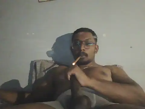 Snapshot of chennaibull101 chatting on October 19, 10:46 pm chennaibull101 online show from October 19, 10:46 pm