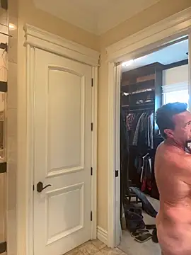 sluttydylan online show from December 4, 5:42 pm