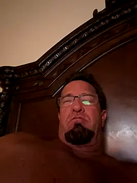 sluttydylan online show from November 15, 8:05 am