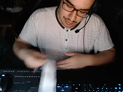thealfawolf01 online show from May 30, 2:44 am