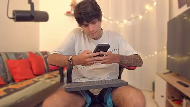 justin stark7 online show from February 21, 3:46 pm